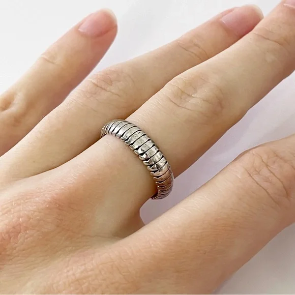 Sterling silver snake chain minimal band ring